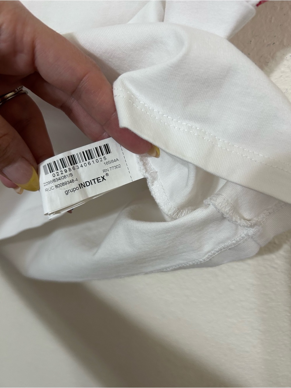 ZARA White Crewneck Tee with Red Striped Cuffed Sleeves Size S - Picture 2 of 8